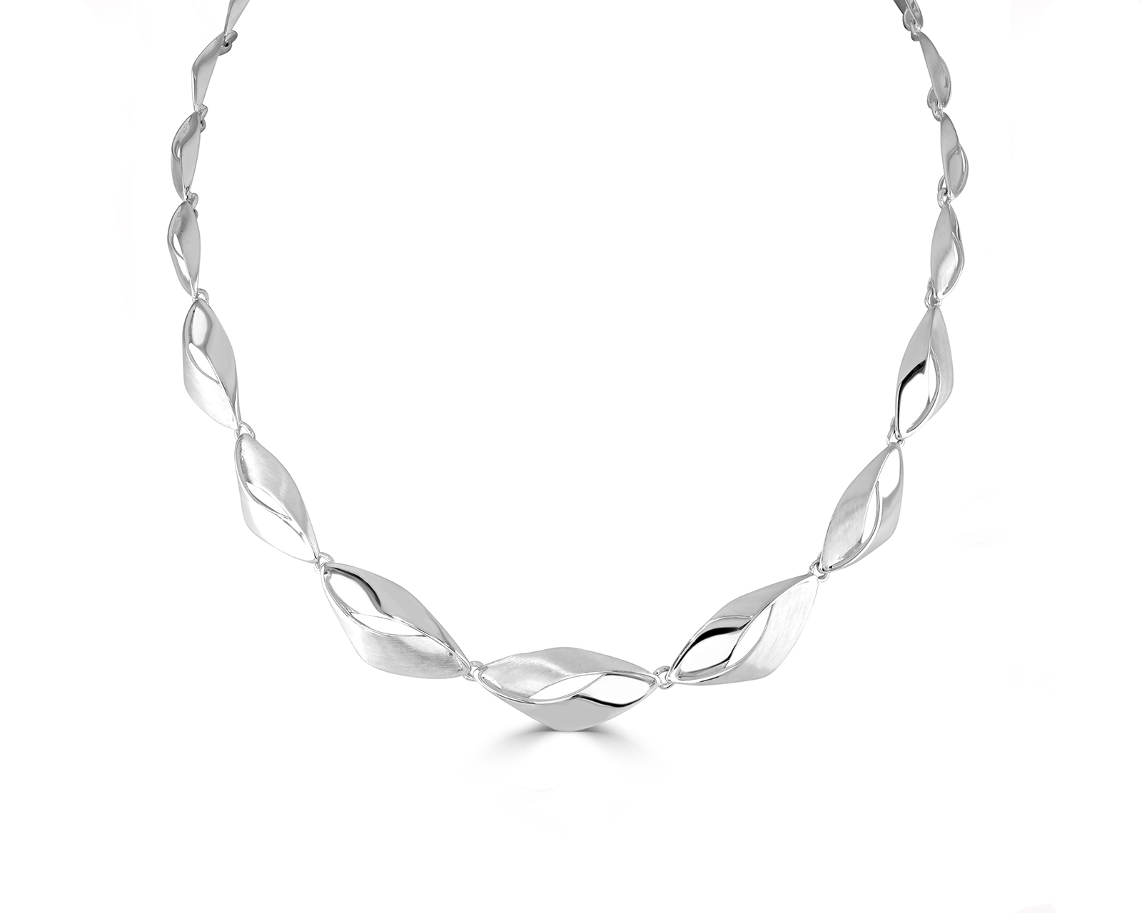 A Sterling Silver open link necklace Jonathan Lambert